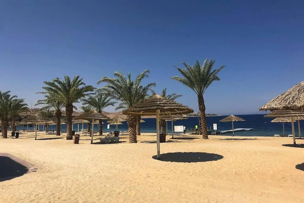Charming Sea & Marina View Lägenhet Aqaba 0*,